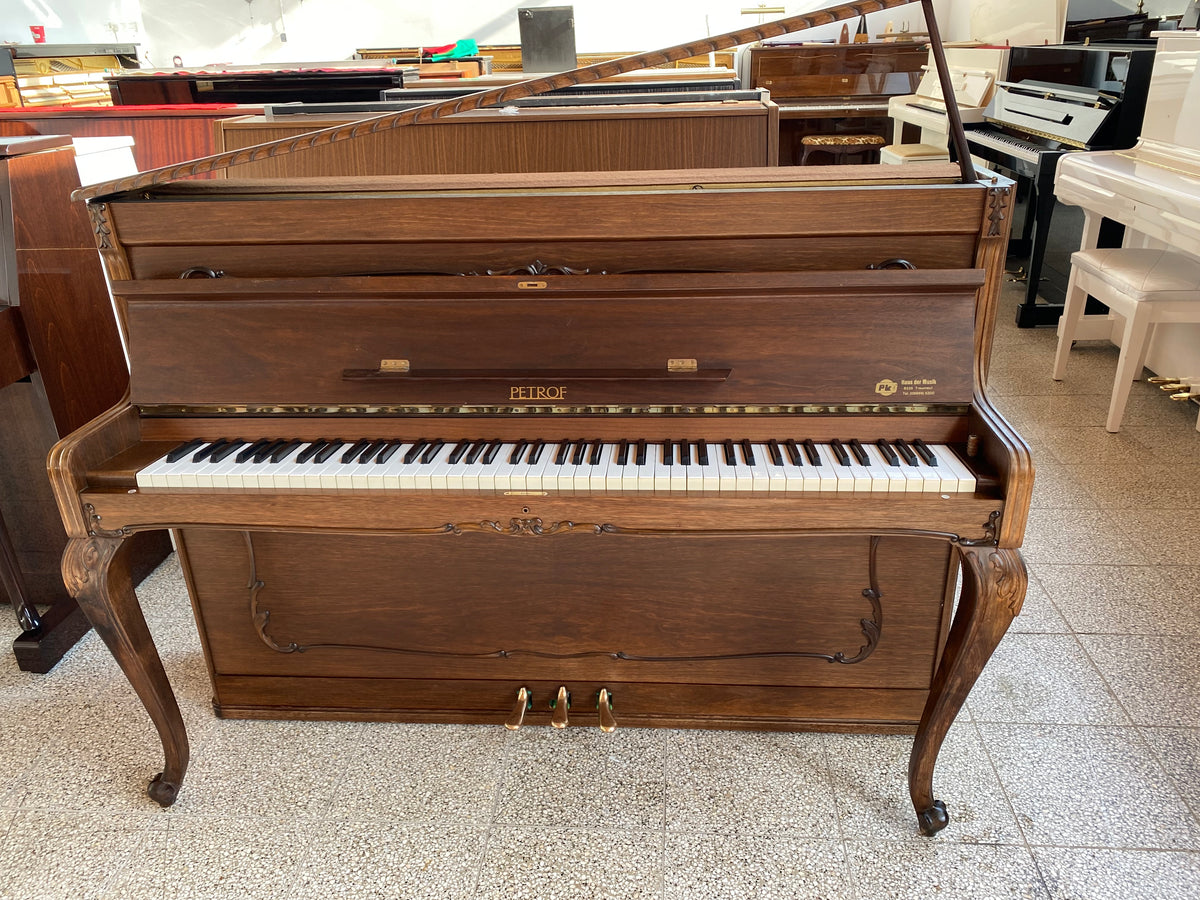 Pianino Petrof