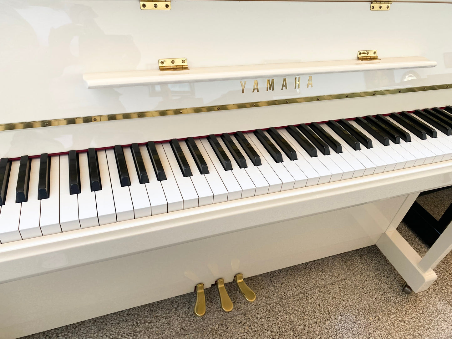 Pianino Yamaha B2
