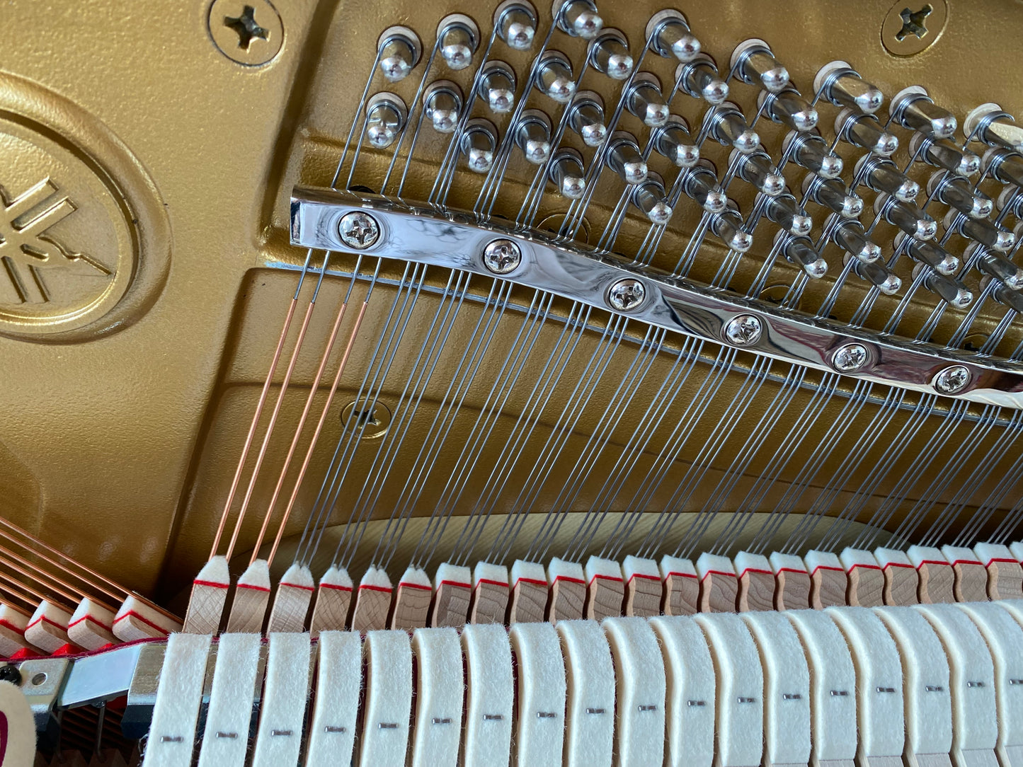 YAMAHA B3