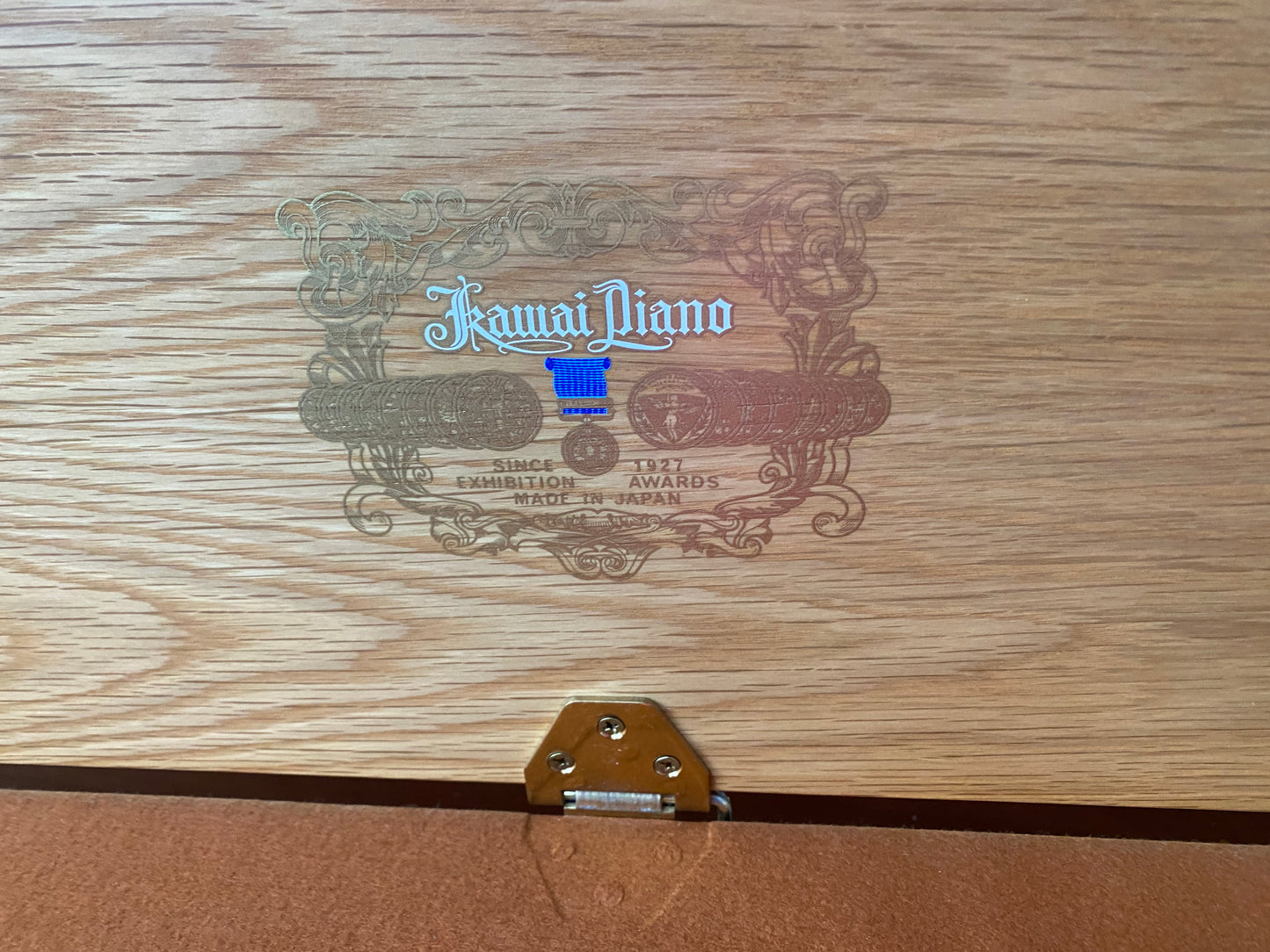 PIANINO KAWAI