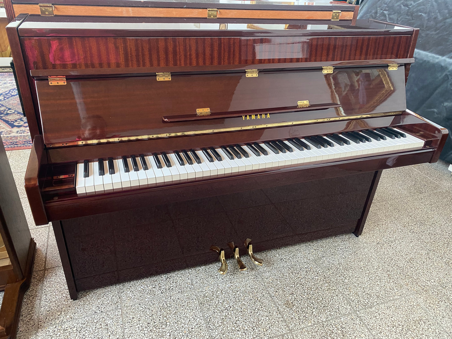 PIANINO YAMAHA