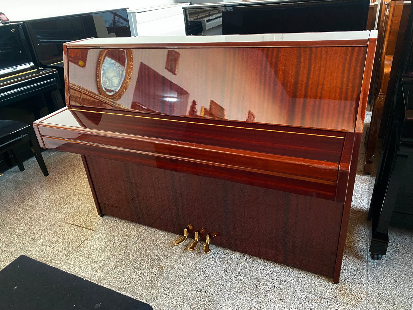 PIANINO YAMAHA M1J