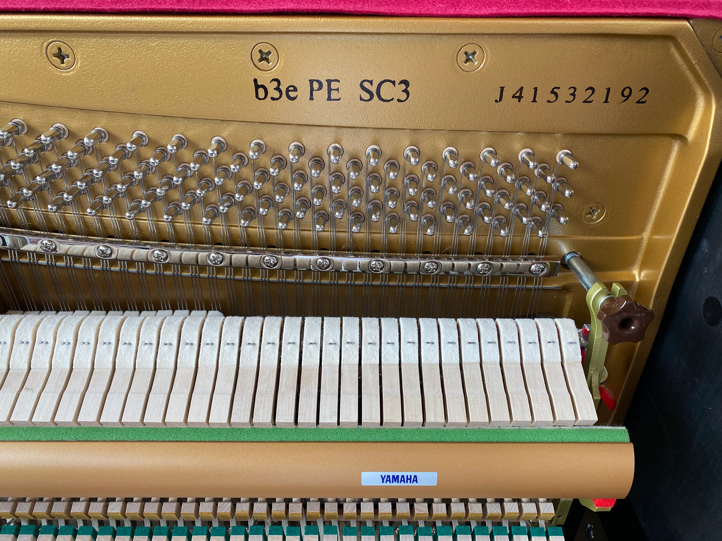 YAMAHA B3