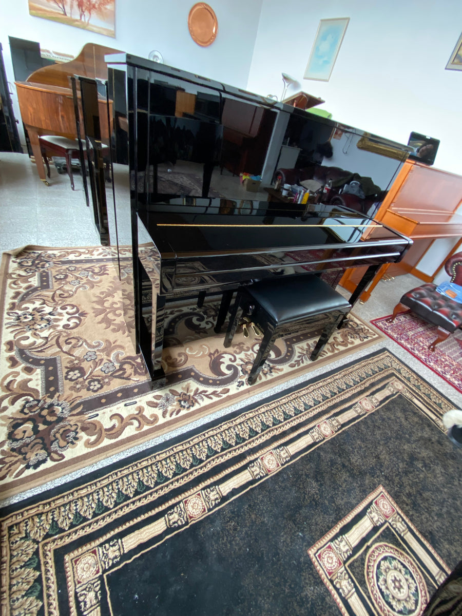 YAMAHA B3