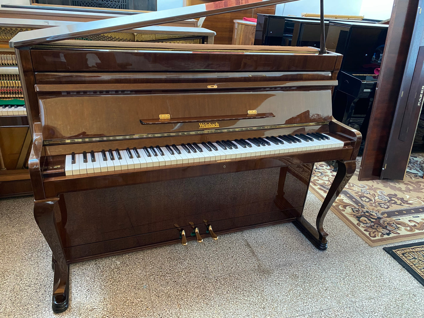 PIANINO WEINBACH
