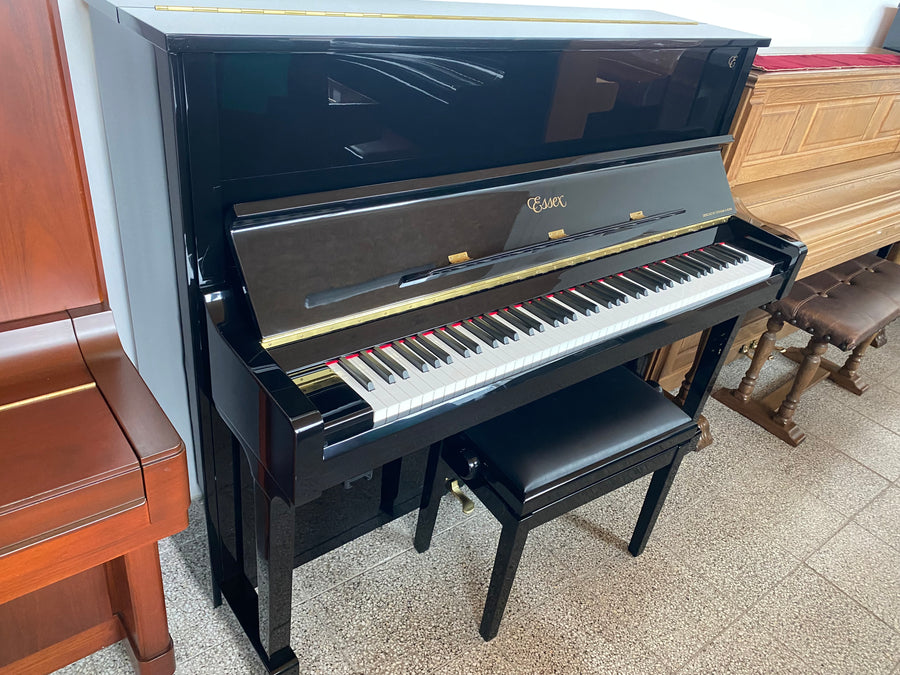 Pianino Essex - Steinway & Son