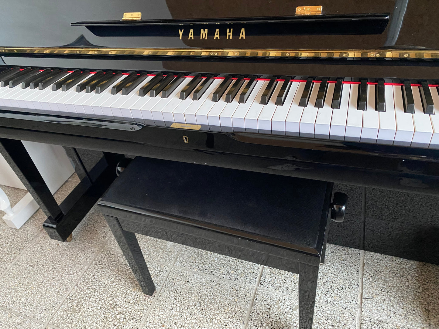 Pianino Yamaha U1