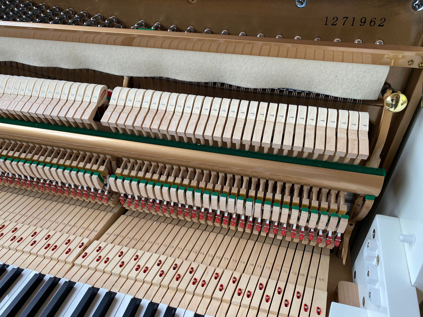 Pianino Kawai