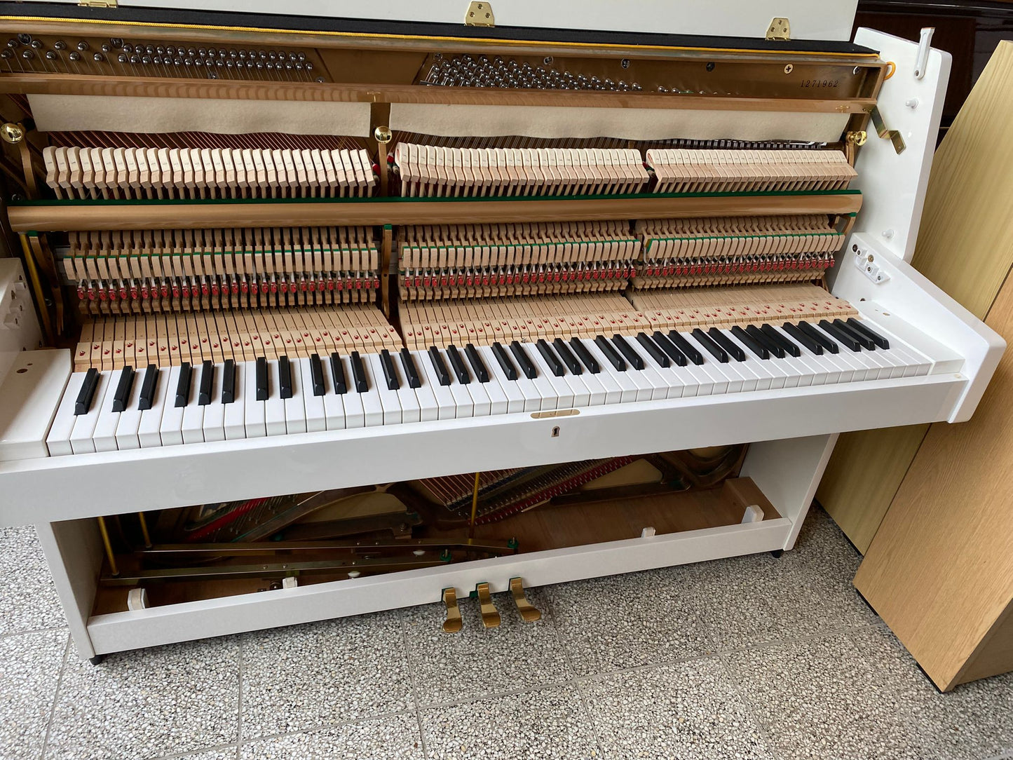Pianino Kawai